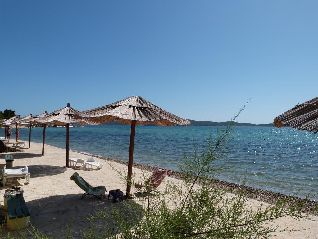 Apartments Eva Sukošan المظهر الخارجي الصورة