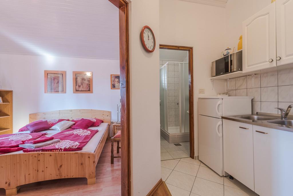 Apartments Eva Sukošan المظهر الخارجي الصورة