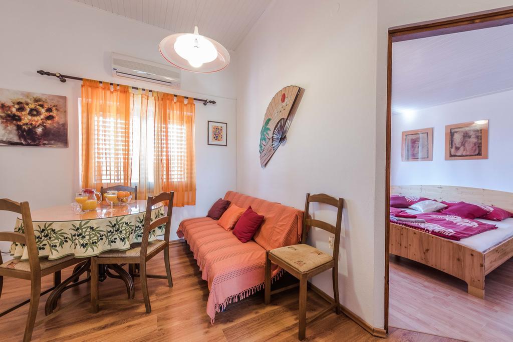 Apartments Eva Sukošan المظهر الخارجي الصورة